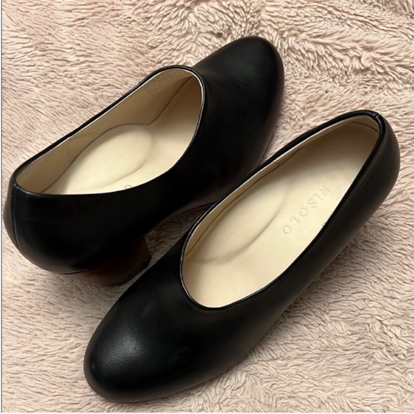 Nisolo | Women’s Size 7(6.5) Elegant Black Leather Austin Heeled Booties - Picture 8 of 8